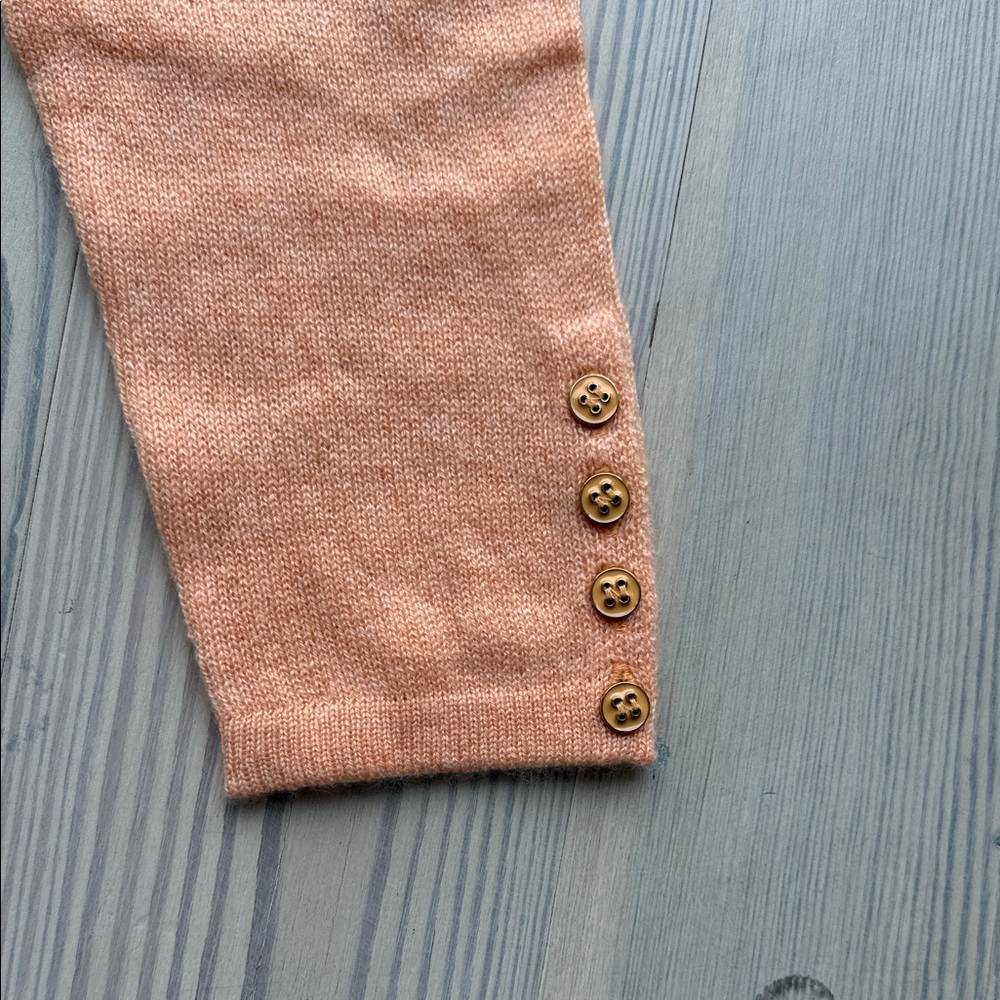 J. McLaughlin Women’s Light Orange/Peach Crewneck Cashmere Sweater - Picture 3 of 5